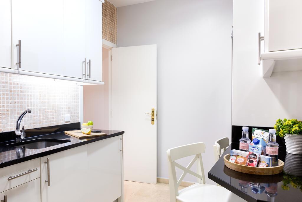 Carretas Apartments Madrid Ngoại thất bức ảnh